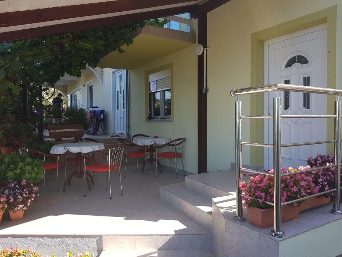 Holiday Home Rudelic Lukovo Šugarje Buitenkant foto